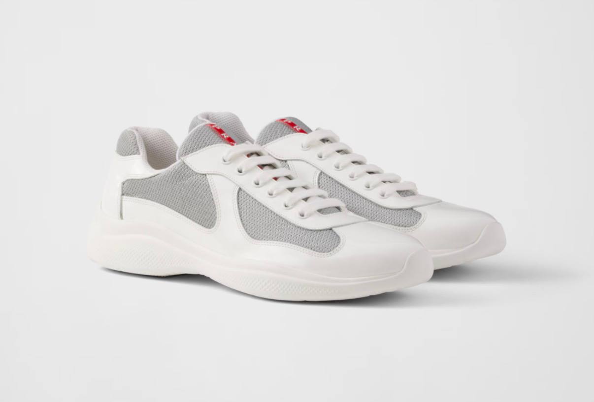 White low-top lifestyle trainers