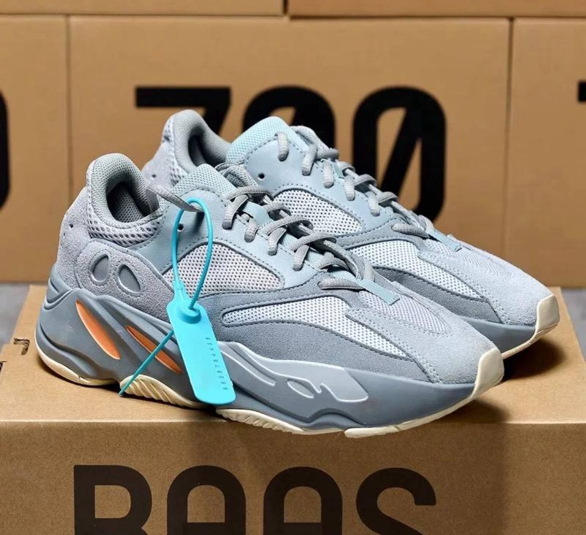 Yeezy 700