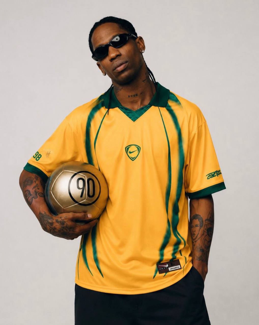 Nike "Total90" x TRAVIS SCOTT