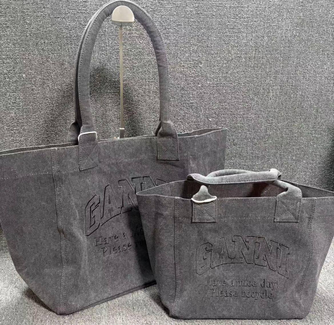 Grey tote bags